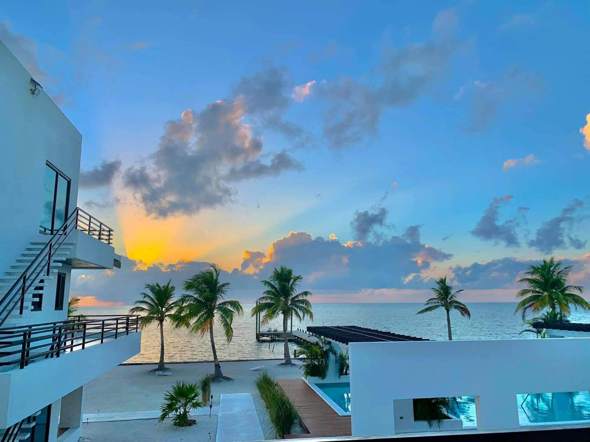 Blu Zen Hotel Caye Caulker Exterior photo